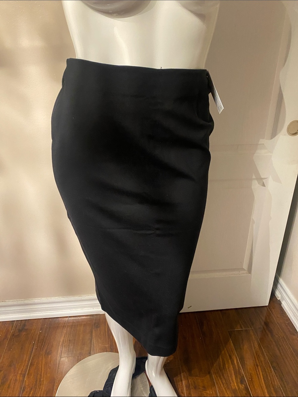DKNY Black Mid-Length Pencil Skirt